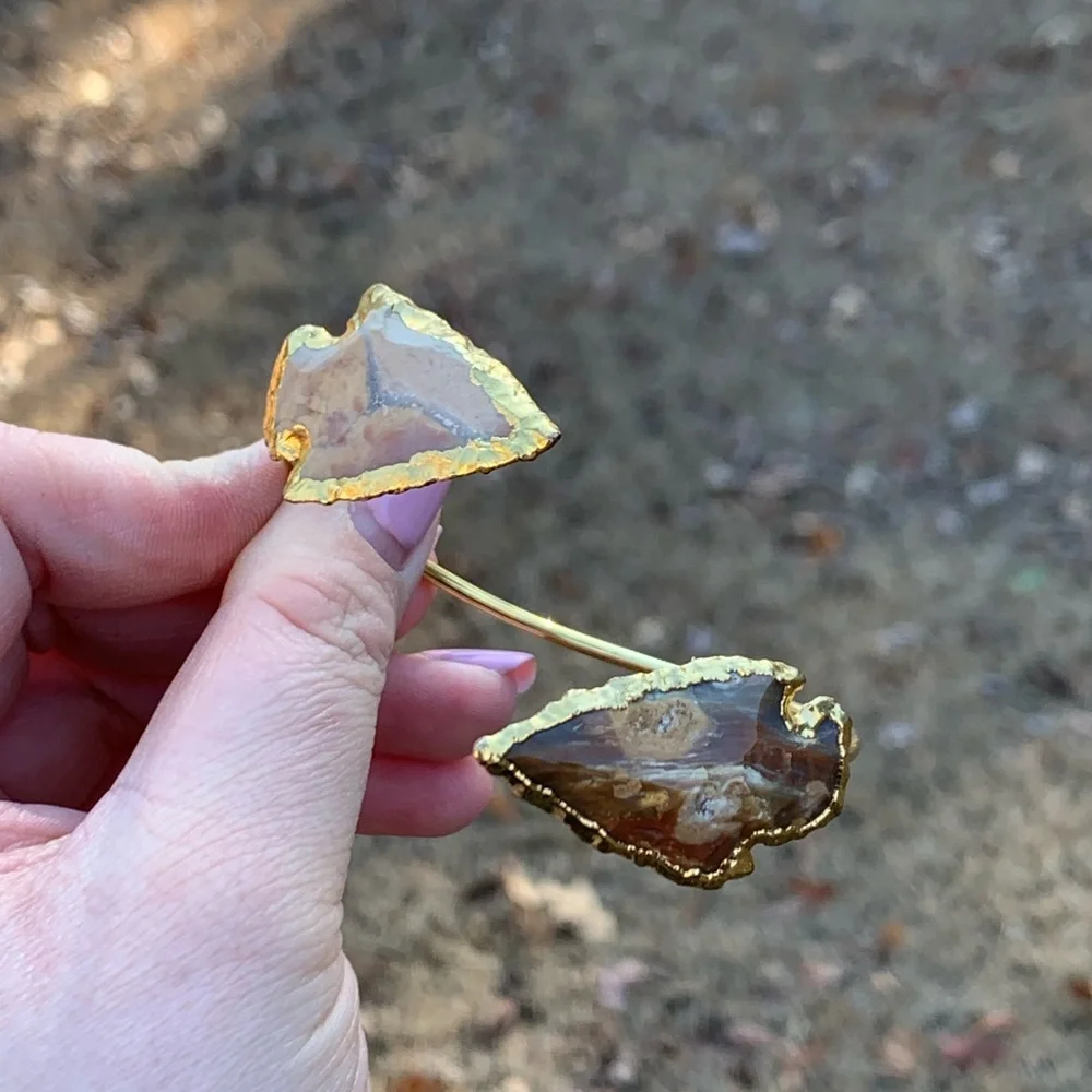 Double Arrow Head Bangle Cuff Bracelet - Picture 10 of 13